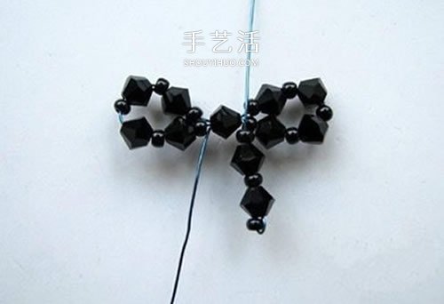 简单入门容易学！手工串珠蝴蝶戒指的做法 -  www.shouyihuo.com