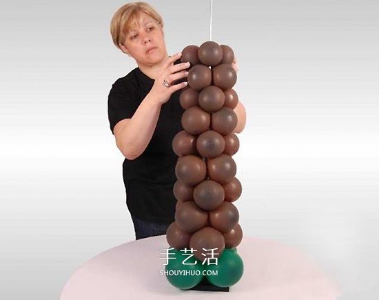 气球造型大树手工制作 植树节用气球做大树 -  www.shouyihuo.com