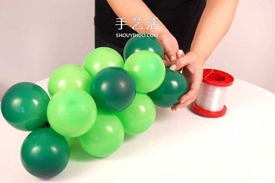 气球造型大树手工制作 植树节用气球做大树 -  www.shouyihuo.com