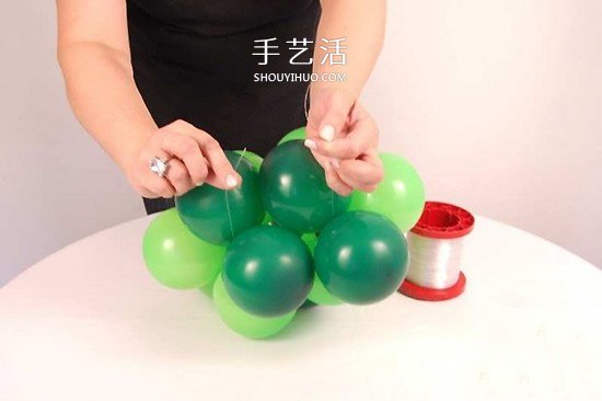 气球造型大树手工制作 植树节用气球做大树 -  www.shouyihuo.com