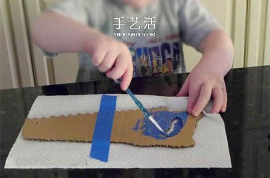 父亲节挂饰手工制作 用硬纸板做工具挂饰 -  www.shouyihuo.com