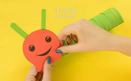 幼儿手工毛毛虫做法 卡纸制作毛毛虫简单教程 -  www.shouyihuo.com