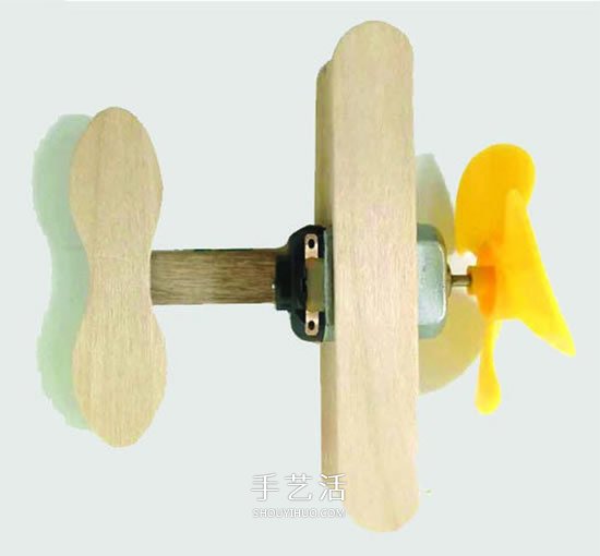 自制电动马达滑翔机 用小马达做简单的飞机