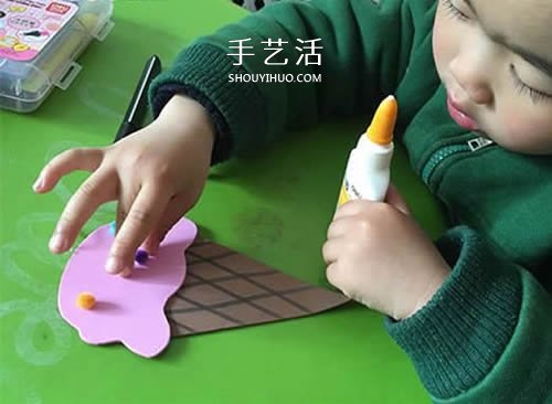 幼儿自制纸冰激凌的方法 用卡纸制作冰激凌 -  www.shouyihuo.com
