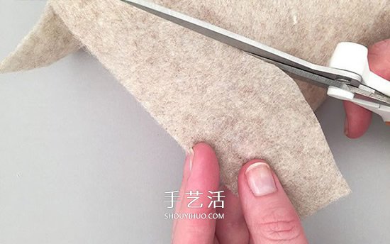 毛线球创意DIY 手工做一只超萌带披风的狗狗 -  www.shouyihuo.com