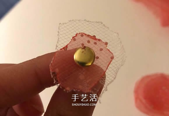 手工丝带花制作方法 简单又漂亮丝带做花教程 -  www.shouyihuo.com
