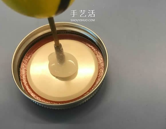 玻璃罐废物利用手工制作装饰品礼物的方法 -  www.shouyihuo.com