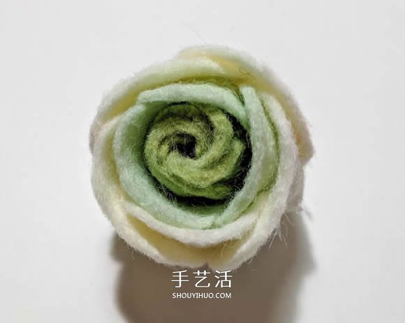 超多毛毡布花的制作方法 DIY美丽的花环头饰 -  www.shouyihuo.com