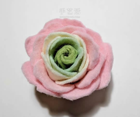 超多毛毡布花的制作方法 DIY美丽的花环头饰 -  www.shouyihuo.com
