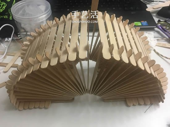 200根雪糕棍手工制作漂亮拱桥灯罩的方法教程 -  www.shouyihuo.com