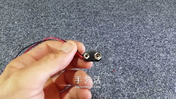自制电动马达三轮车玩具的科技小制作教程 -  www.shouyihuo.com