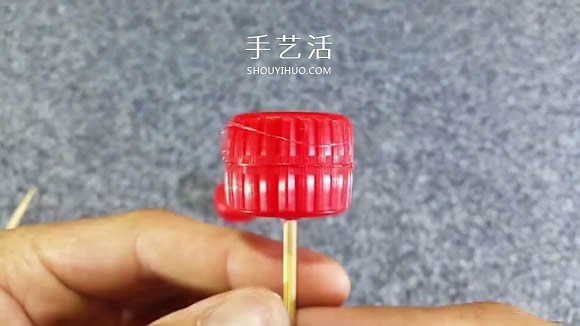 自制电动马达三轮车玩具的科技小制作教程 -  www.shouyihuo.com