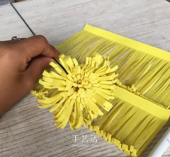 重阳节大菊花的制作方法 简单又美丽！ -  www.shouyihuo.com