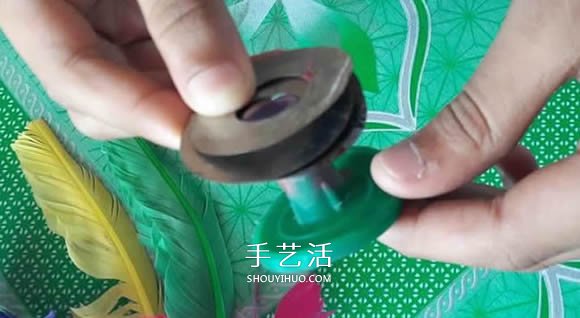 自制羽毛毽子的做法步骤图解教程 -  www.shouyihuo.com