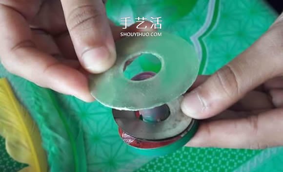 自制羽毛毽子的做法步骤图解教程 -  www.shouyihuo.com