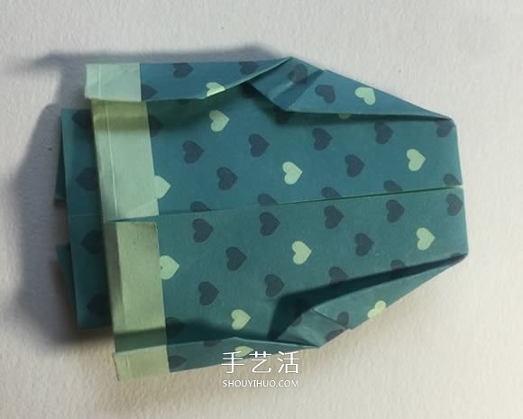 手工折纸西服的折法图解教程 简单又漂亮！ -  www.shouyihuo.com