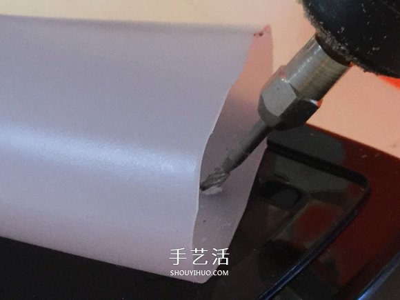 自制滚弹珠玩具的方法 简单的废物利用小制作 -  www.shouyihuo.com