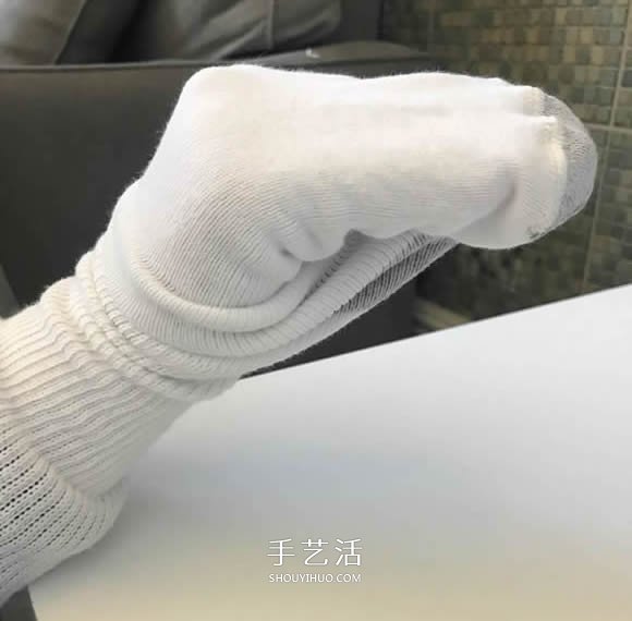 袜子手工制作手偶玩具 用它表演木偶戏！ -  www.shouyihuo.com