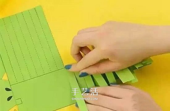 幼儿园手工制作卡纸鳄鱼的方法 简单又好玩！ -  www.shouyihuo.com