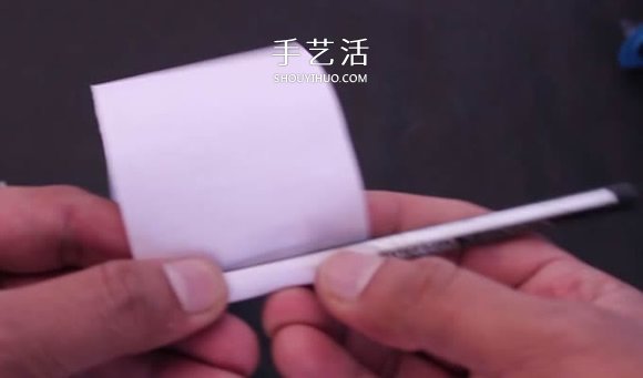 自制两轮橡皮筋动力车玩具的制作方法图解 -  www.shouyihuo.com