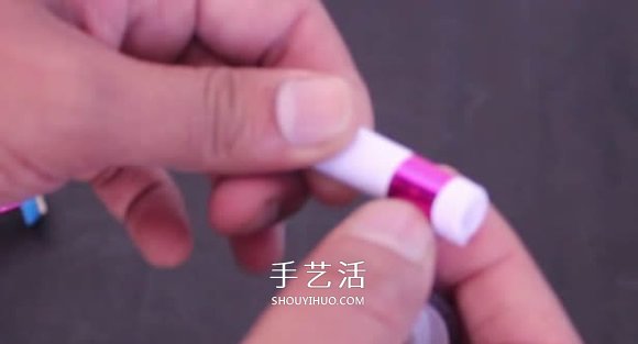 自制两轮橡皮筋动力车玩具的制作方法图解 -  www.shouyihuo.com