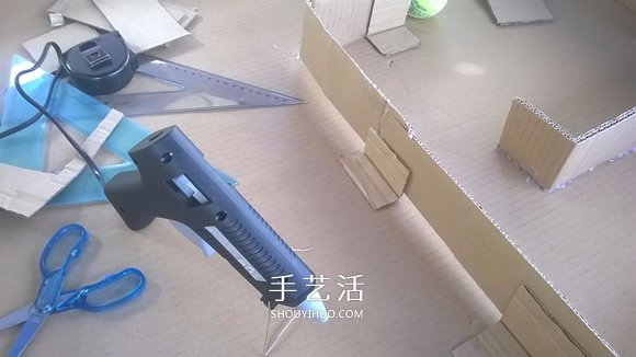 纸箱制作迷宫玩具的方法 能让两个人一起玩！ -  www.shouyihuo.com