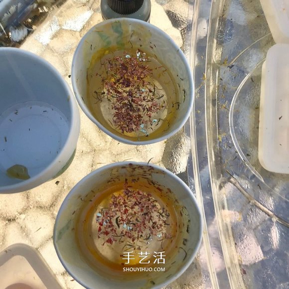 自制仿琥珀树脂钥匙扣的制作方法 -  www.shouyihuo.com