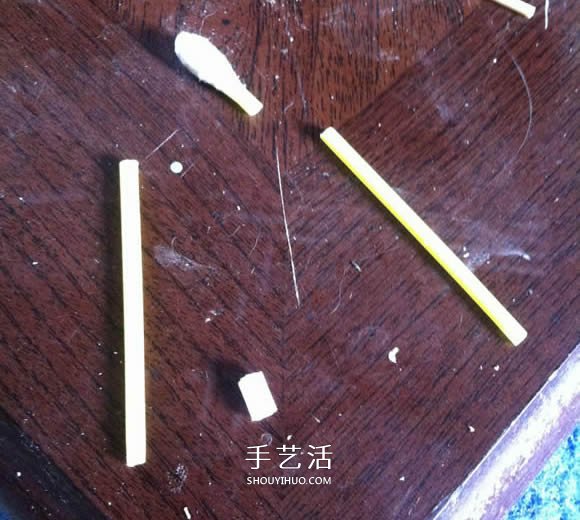 烤串竹签废物利用 手工制作迷你浮桥船的方法 -  www.shouyihuo.com
