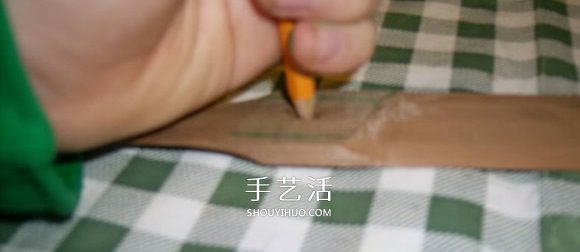 DIY木片竹蜻蜓的方法 -  www.shouyihuo.com