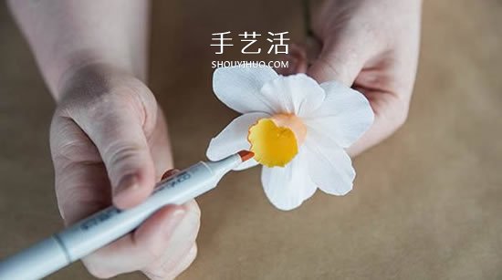 皱纹纸手工制作水仙花 清新脱俗如仙子！ -  www.shouyihuo.com