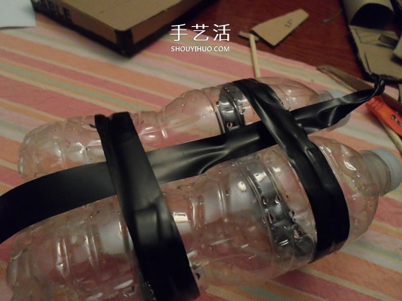 废物利用做玩具船的方法 -  www.shouyihuo.com