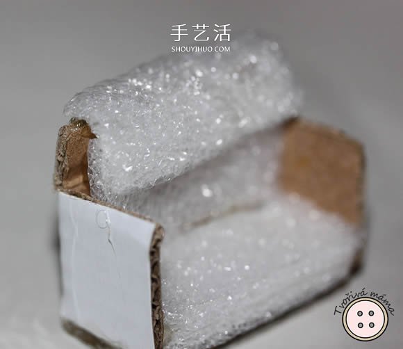 瓦楞纸板手工制作微型扶手椅图解教程 -  www.shouyihuo.com