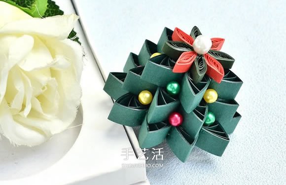 漂亮衍纸圣诞树的做法图解教程 -  www.shouyihuo.com
