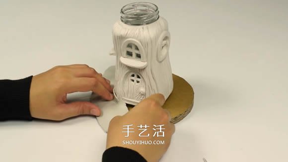 纸粘土和玻璃瓶手工制作童话小屋 -  www.shouyihuo.com