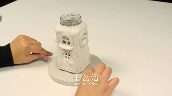 纸粘土和玻璃瓶手工制作童话小屋 -  www.shouyihuo.com