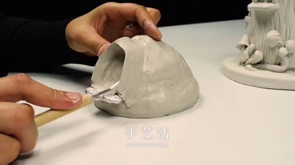 纸粘土和玻璃瓶手工制作童话小屋 -  www.shouyihuo.com