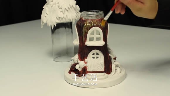 纸粘土和玻璃瓶手工制作童话小屋 -  www.shouyihuo.com