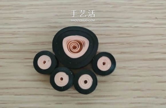 简单衍纸猫爪耳环的做法图解教程 -  www.shouyihuo.com