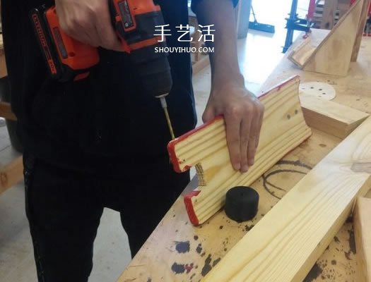 用木头DIY制作儿童滑板车的方法教程 -  www.shouyihuo.com