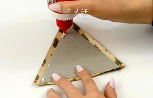 自制圣诞树爆炸盒的方法详细步骤图解 -  www.shouyihuo.com