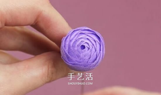 皱纹纸手工制作超美玫瑰花图解 -  www.shouyihuo.com