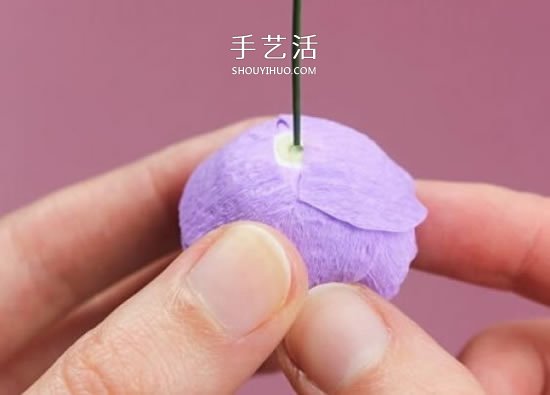 皱纹纸手工制作超美玫瑰花图解 -  www.shouyihuo.com