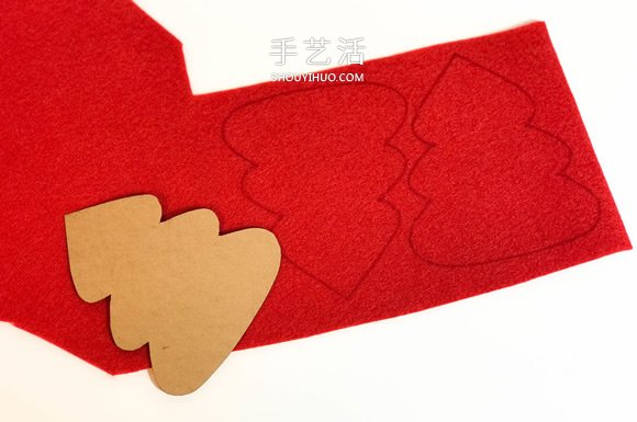 不织布手工制作超可爱圣诞树挂件图解 -  www.shouyihuo.com