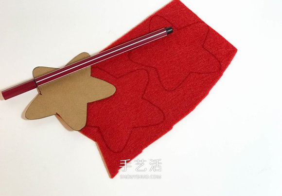 不织布手工制作超可爱圣诞树挂件图解 -  www.shouyihuo.com
