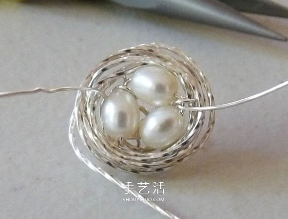 金属丝手工制作创意鸟巢耳环图解教程 -  www.shouyihuo.com