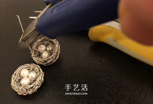 金属丝手工制作创意鸟巢耳环图解教程 -  www.shouyihuo.com