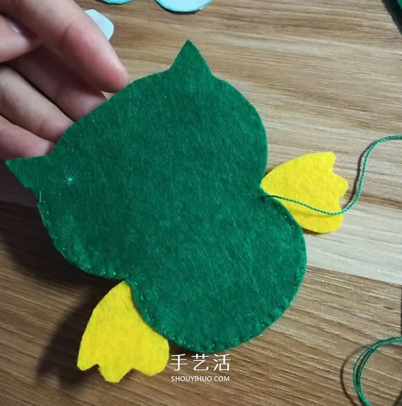 不织布手工制作猫头鹰布偶的做法 -  www.shouyihuo.com