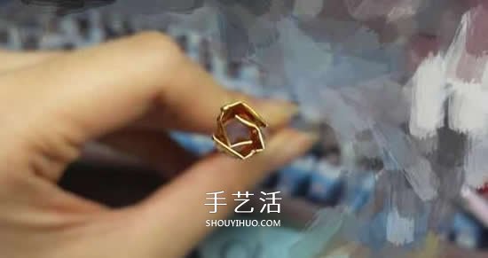 巧克力包装纸废物利用制作情人节玫瑰 -  www.shouyihuo.com