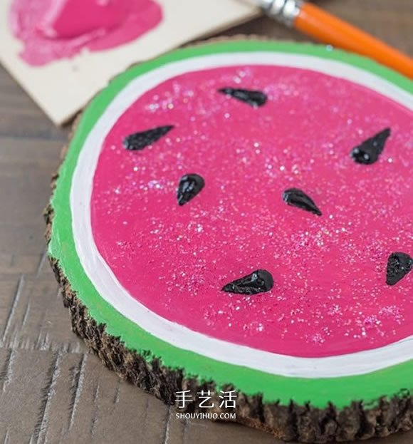 为你的餐桌添彩！自制夏日西瓜杯垫的方法 -  www.shouyihuo.com
