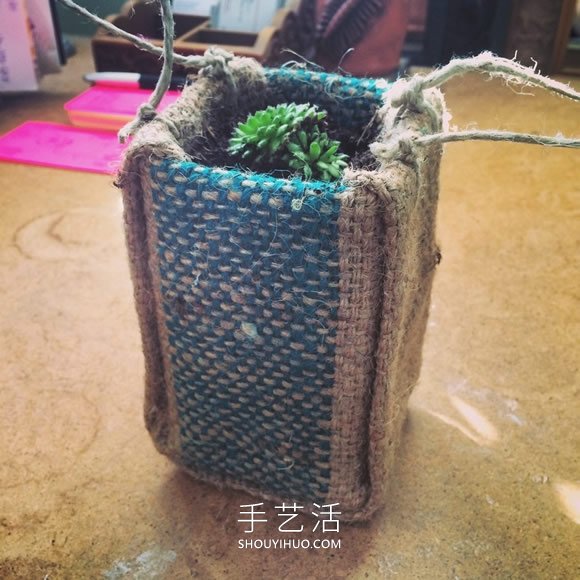 牛奶盒废物利用 用麻布改造成多肉植物花盆 -  www.shouyihuo.com